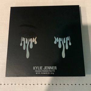 Kylie Jenner pressed powder palette